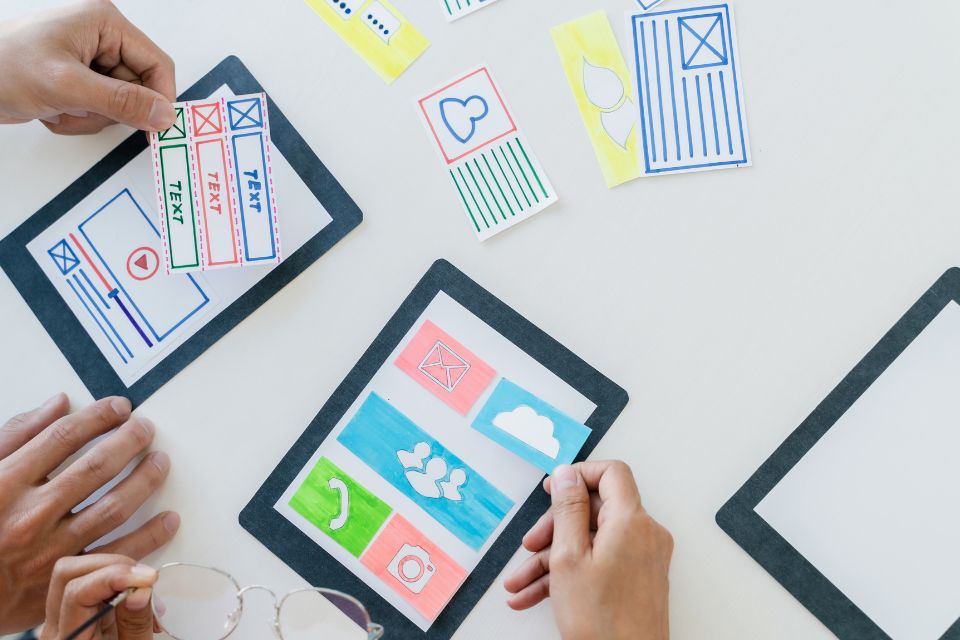 Keeping Pace with the Digital Race: Dynamic Content is Key